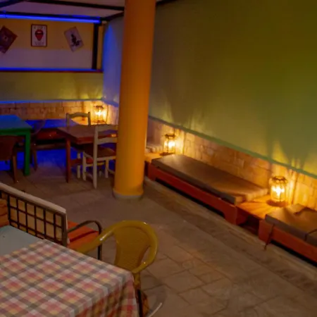 The Golden Rooster Τίρανα