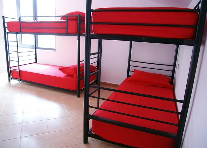 The Golden Rooster * טיראנה