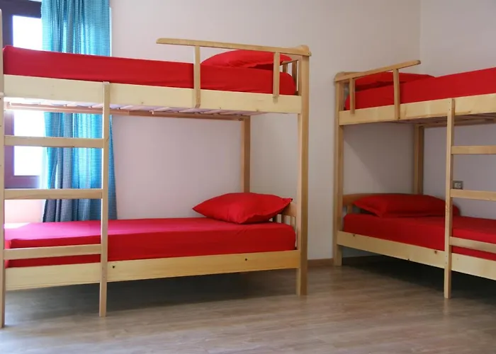 Hostel The Golden Rooster *