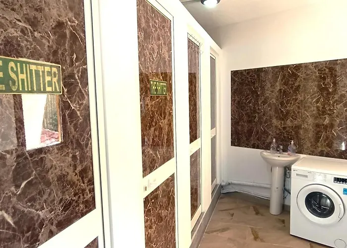 The Golden Rooster * Tirana