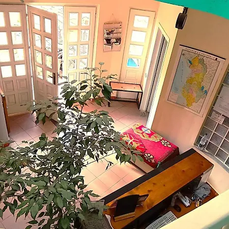 The Golden Rooster Hostel Tirana